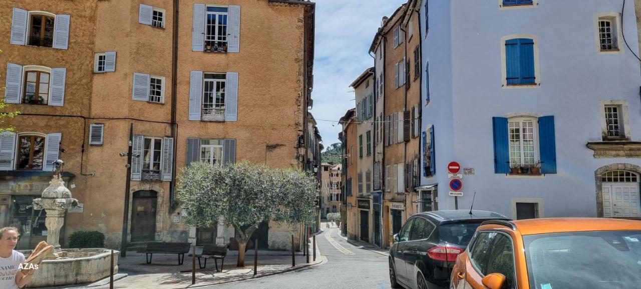 Apartment In The Heart Of Cotignac Exterior photo