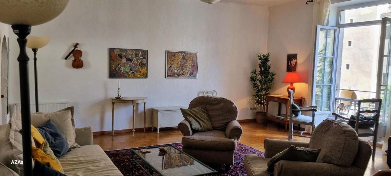 Apartment In The Heart Of Cotignac Exterior photo