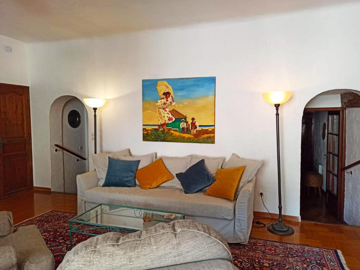 Apartment In The Heart Of Cotignac Exterior photo